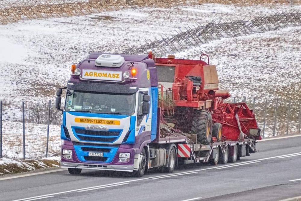 Transport niskopodwoziowy maszyn rolniczych i budowlanych