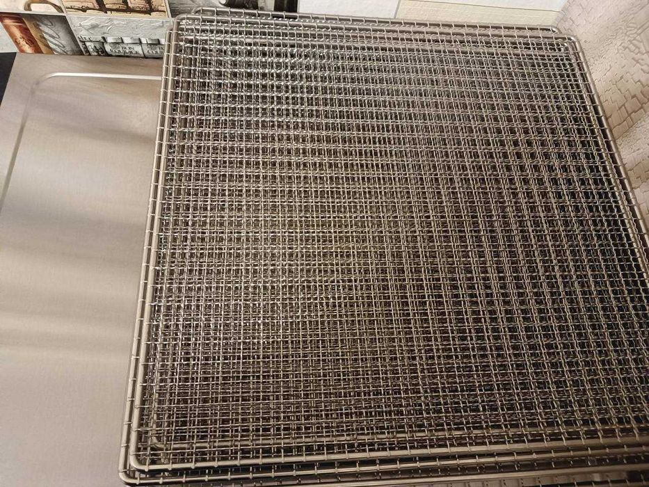 Сушарка для овочів і фруктів WetAir WFD-K1000S