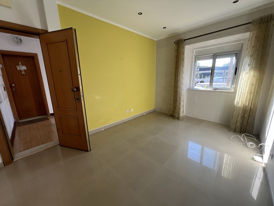 Arrendamento  t2 com logradouro