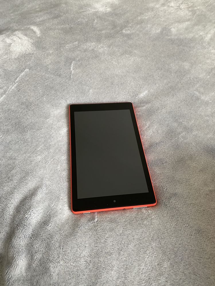 Tablet fire HD8 (z Alexa)