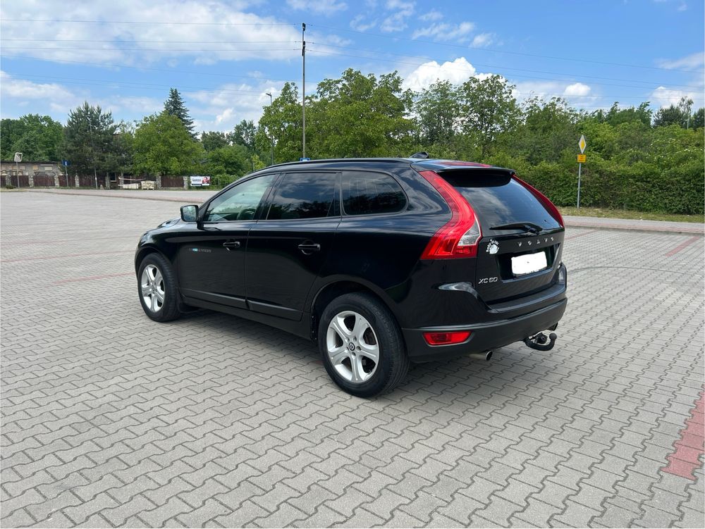 Volvo XC60 2.4 D5 AWD 205KM Automat Xsenon Skóra Hak Webasto
