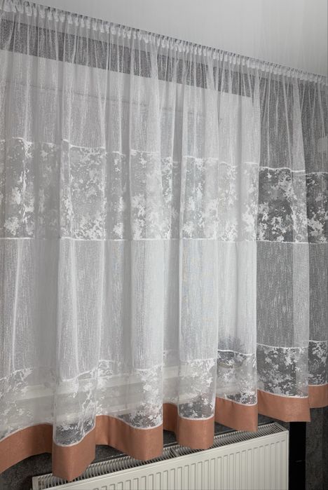 штори на кухню, тюль коротка, арка кухонна