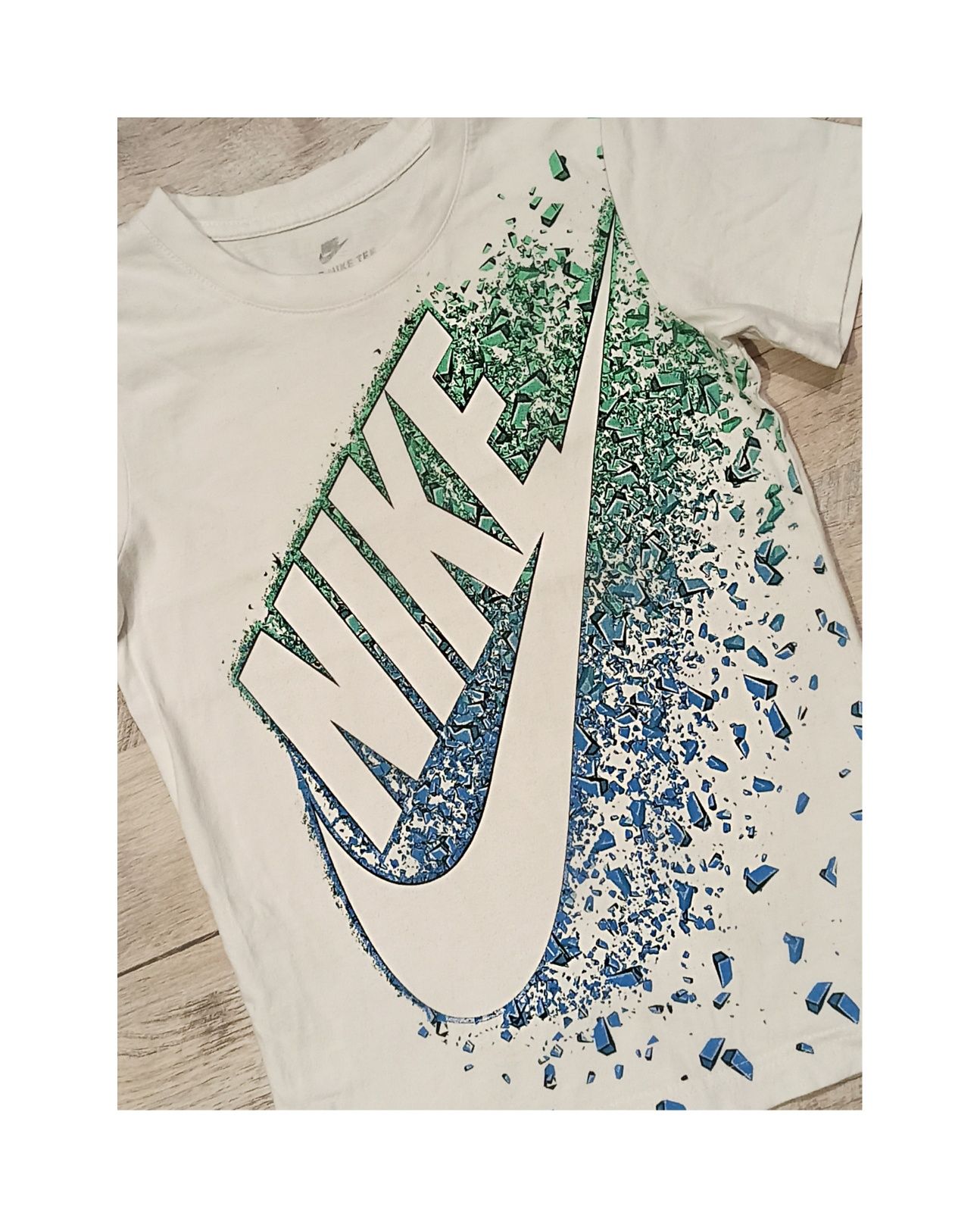 Nike tee t-shirt 110 116 koszulka letnia bluzka sportowa biała niebies