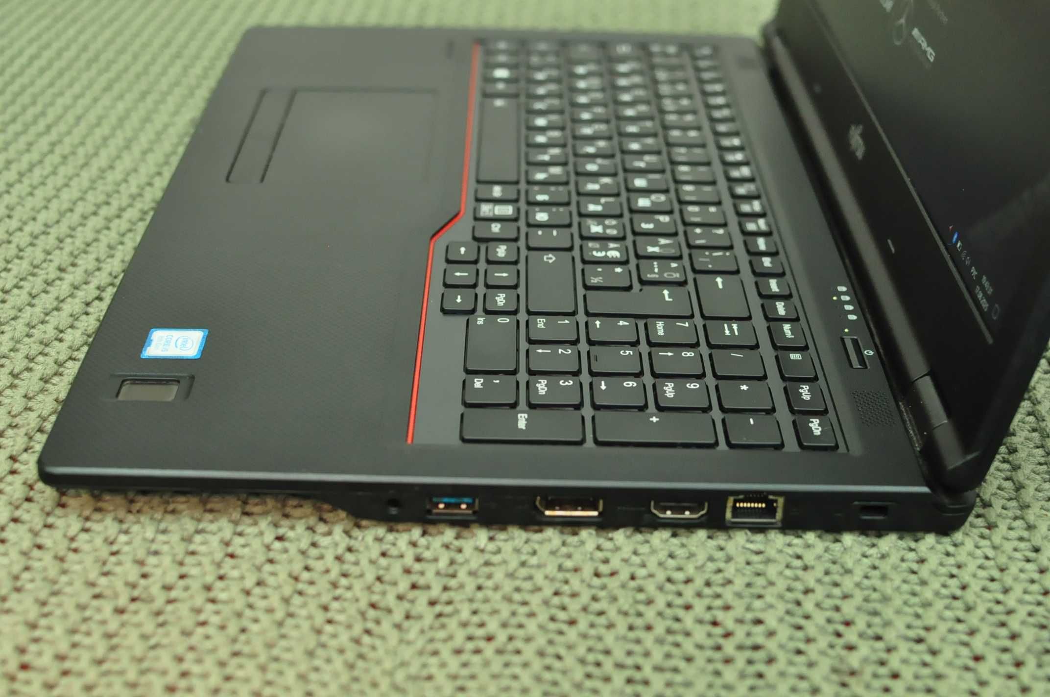 Игровой ноутбук Futjitsu 558( Core i5/ 8Gb / SSD 512Gb/ video 2Gb)