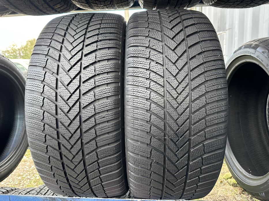 Шини б/у 255/40 R21 Bridgestone 2шт