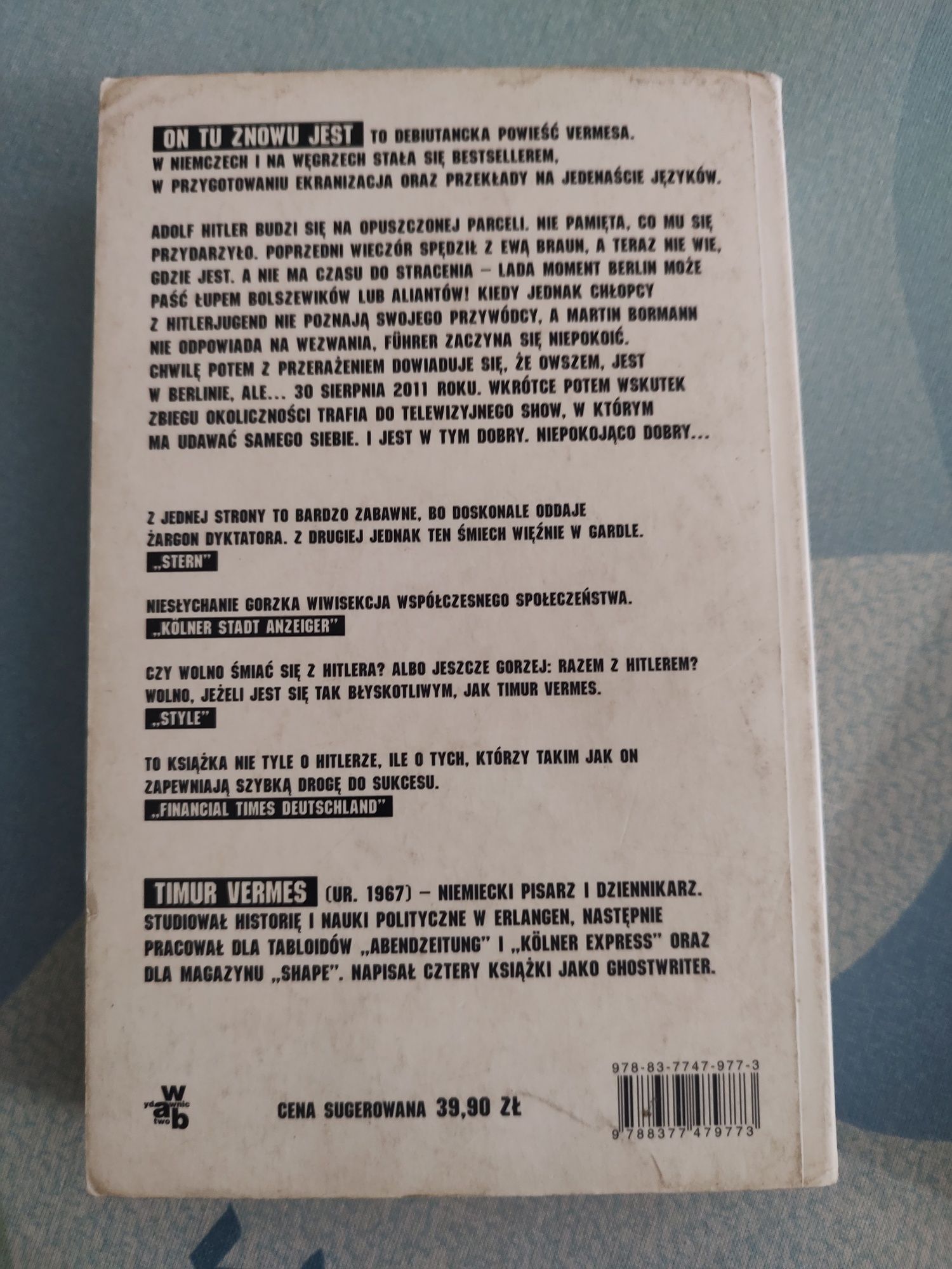 "On wrócił" Timur Vermes- książka