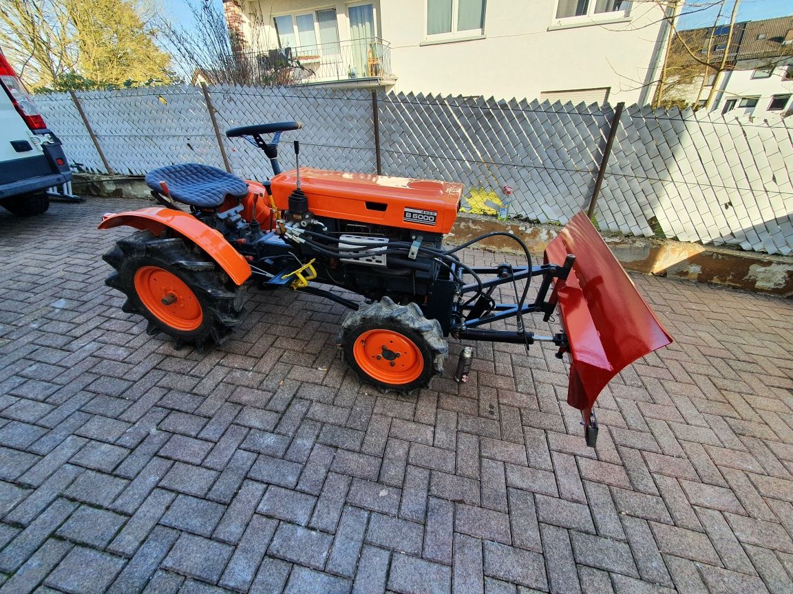 Kubota b6000 4x4 stan B.dobry gwarancja 3 miesiące