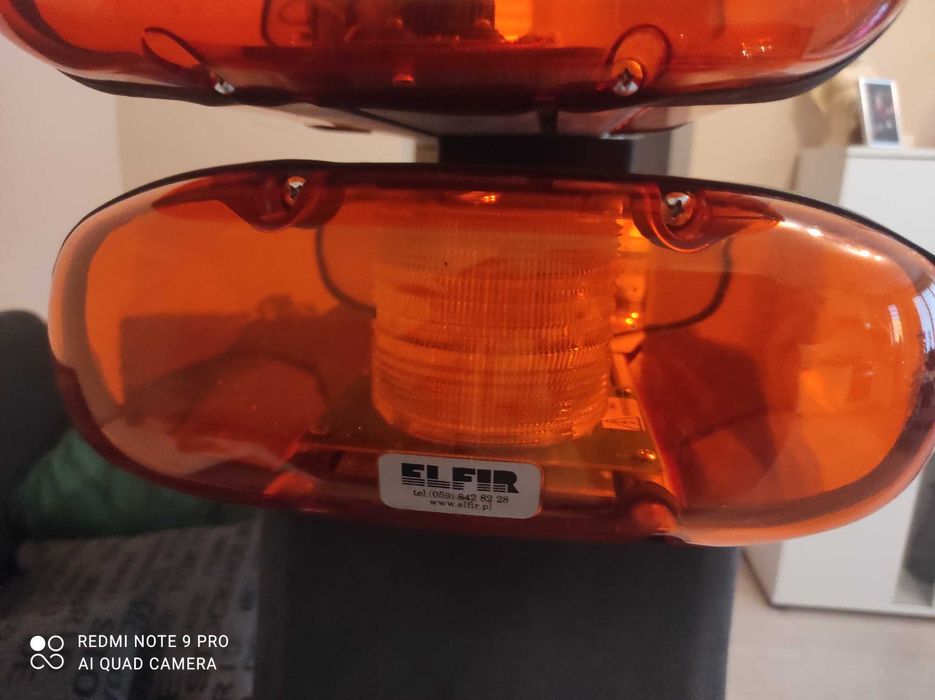 Lampa belka ostrzegawcza Elfir na stroboskopie i Elektra na obrotówce