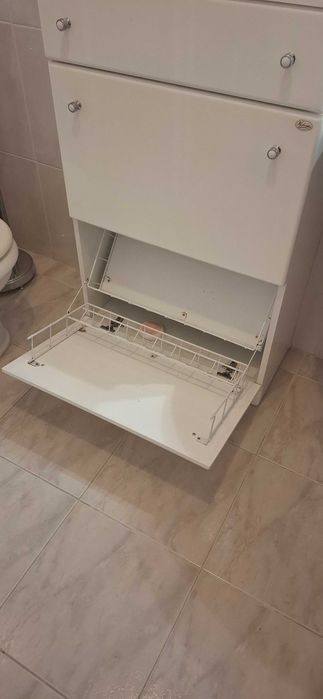 Sapateira Casa de Banho