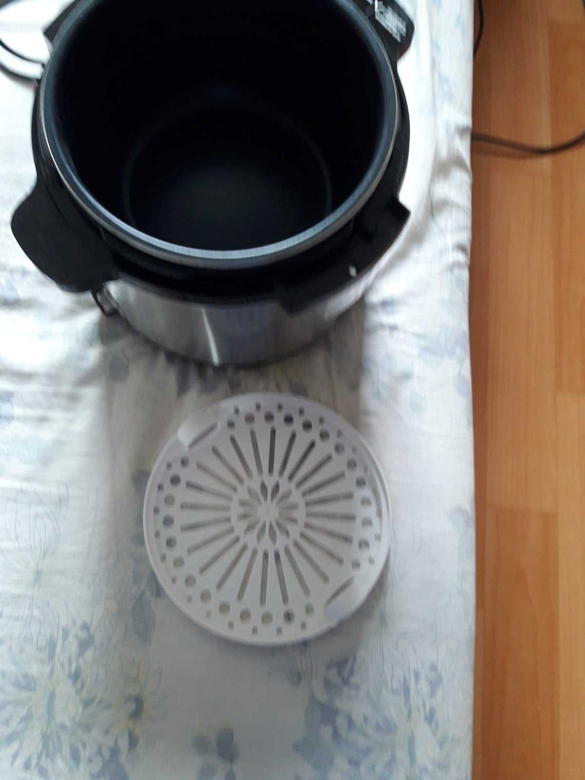 Мультиварка-скороварка SATELIT Pro Cooker SPC-500