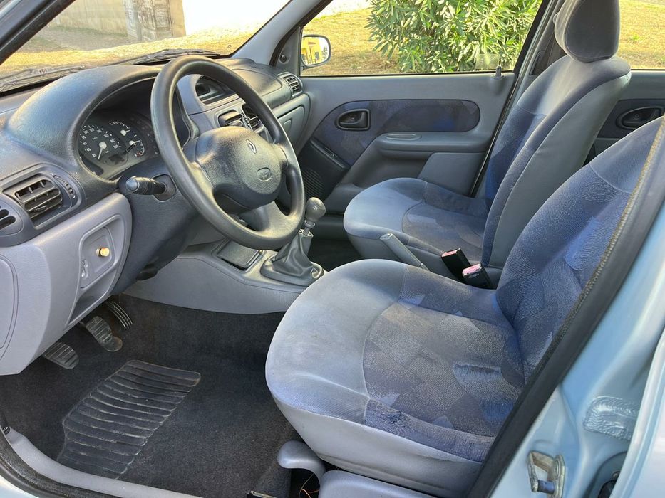 Renault Clio 1.2 RT 210.000km
