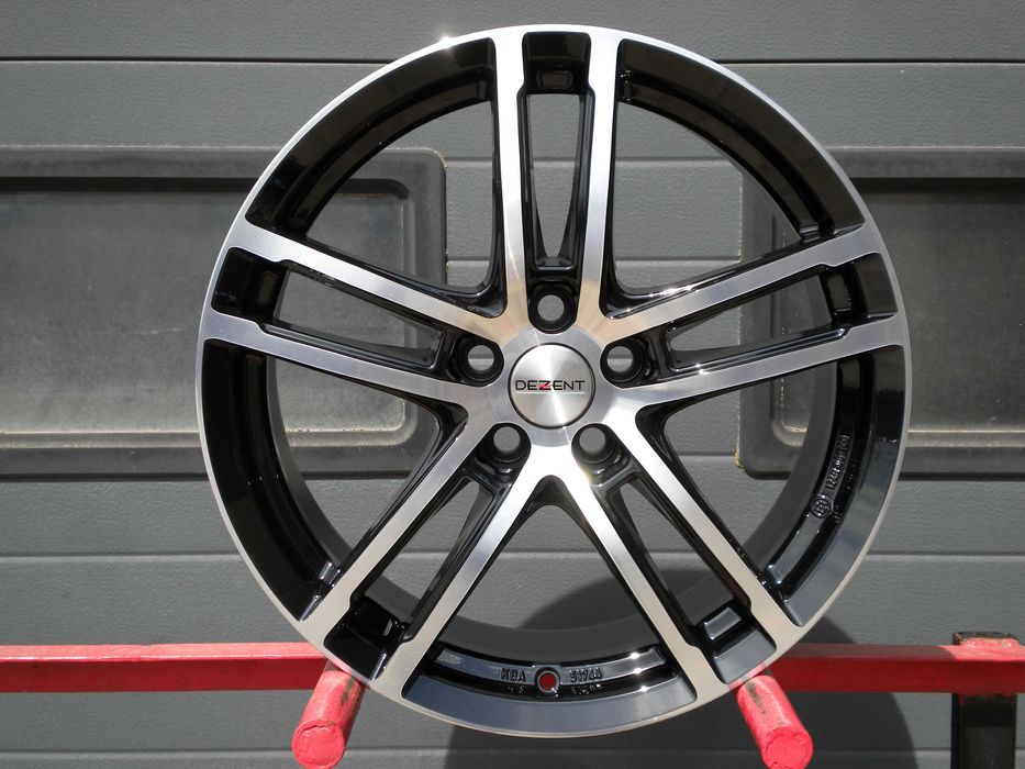 Felgi aluminiowe Dezent 18 5x112 Audi S3 A3 A4 A6 SQ2 Seat Leon