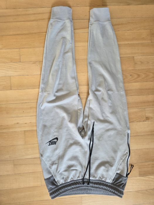 Dresy Nike Tech Fleece XS spodnie dresowe
