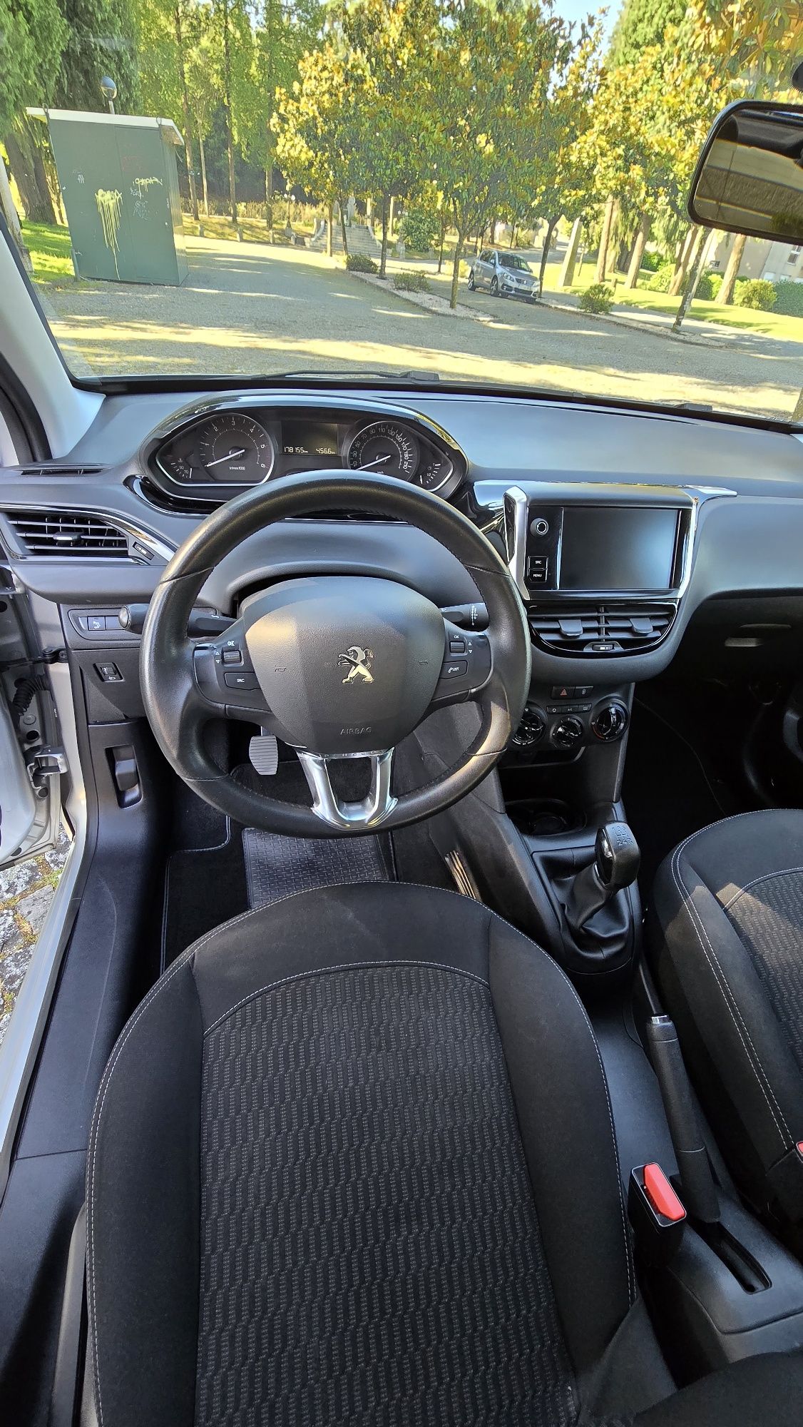 Peugeot 208 1.6Hdi