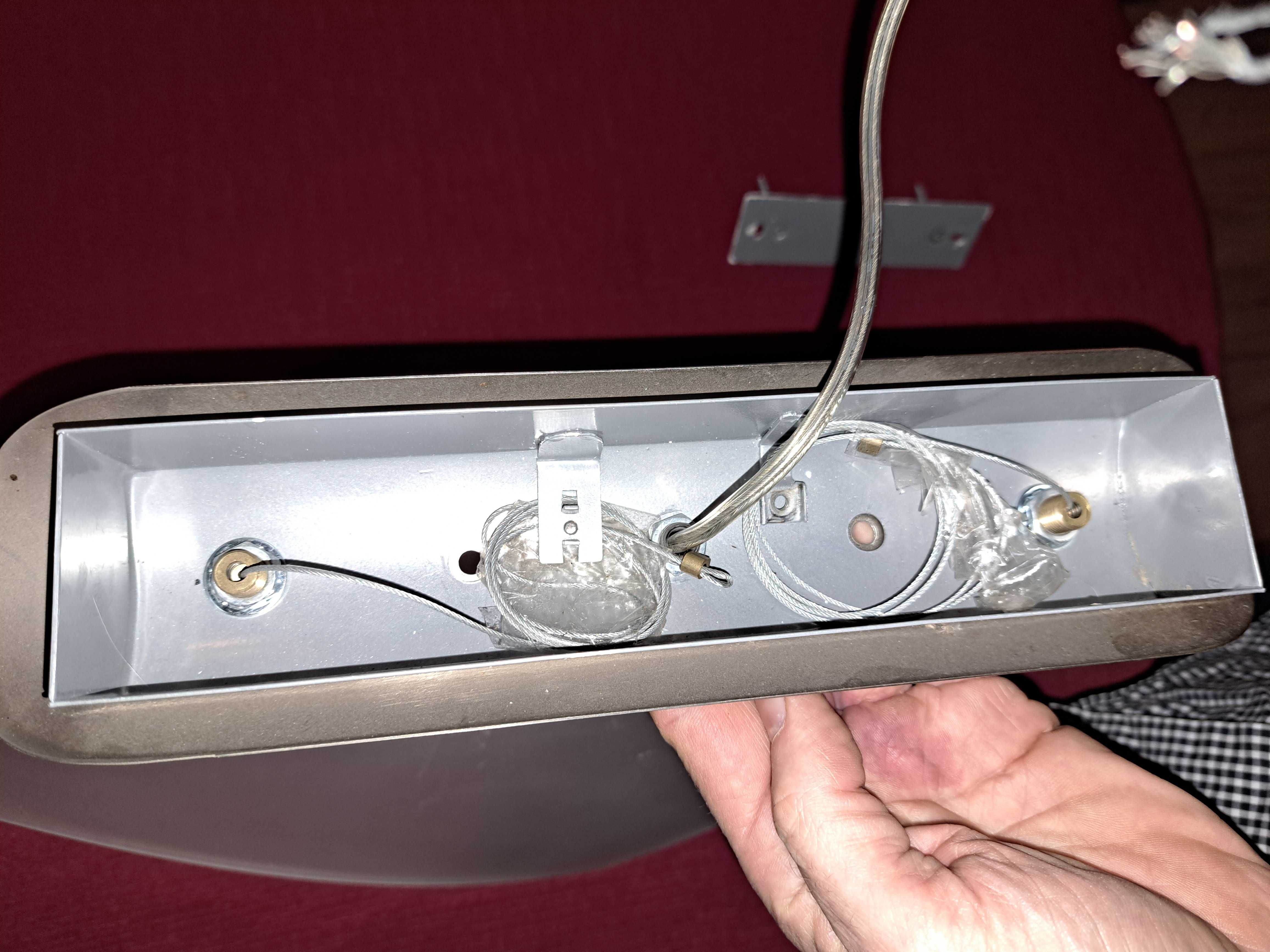 Lampa wisząca biała regulowana
