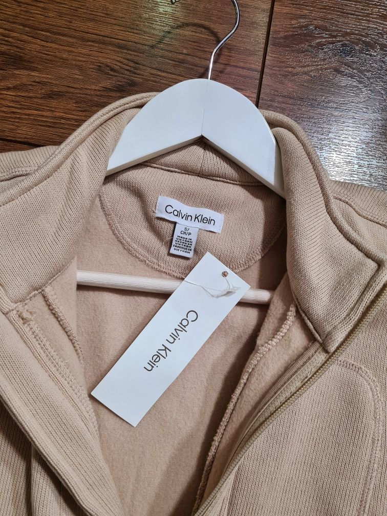 Calvin Klein ciepła beżowa bluza z USA  S nowa
