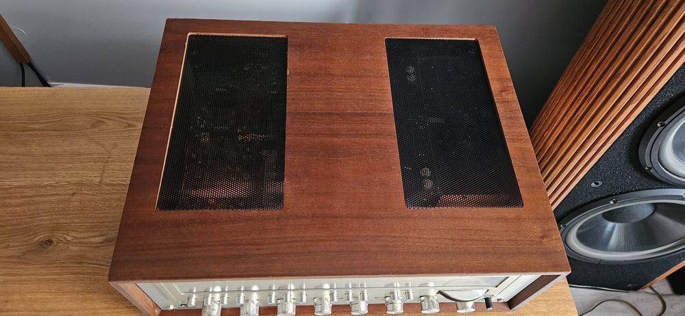 Amplituner Marantz 2330 B