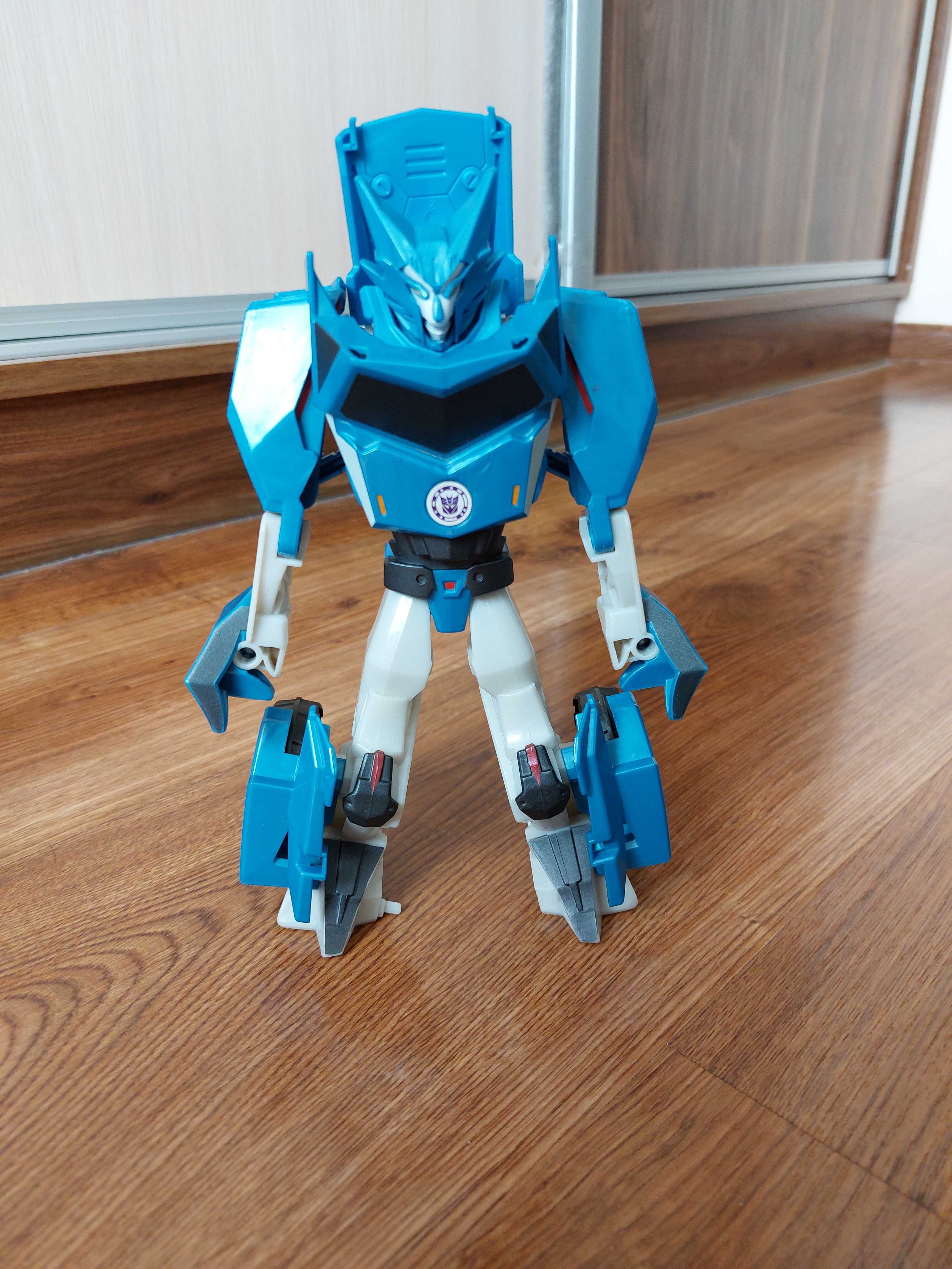 Transformers auto transformujące w robota
