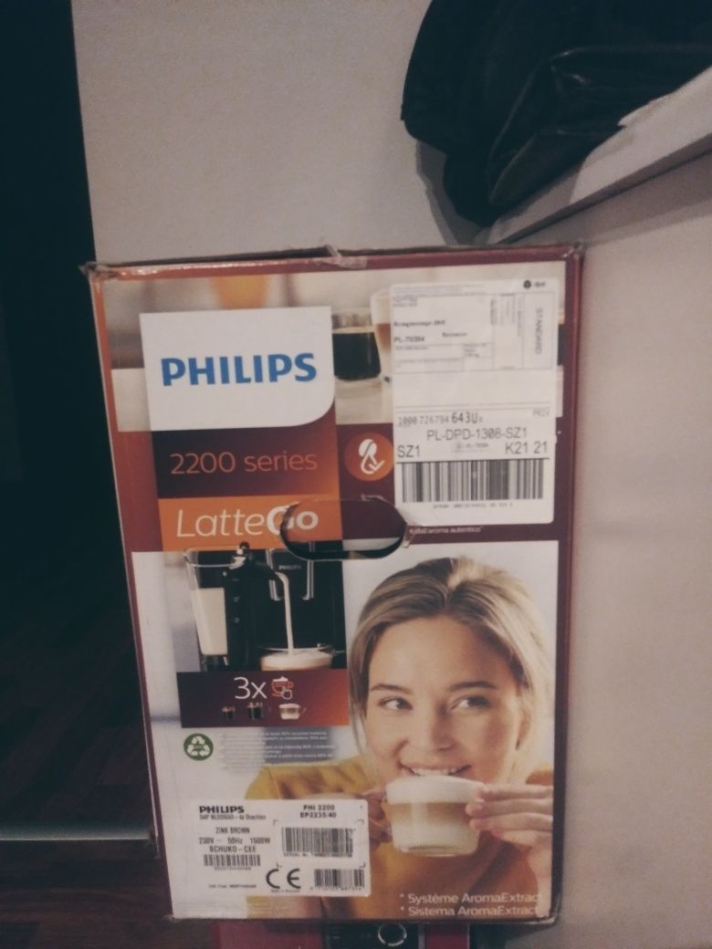 Expres Do kawy. Philips latee go EP2235/40