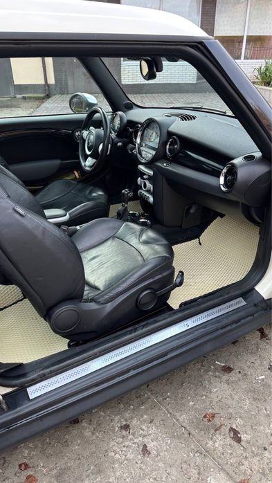 Продам Mini Cooper Clubman S 2008