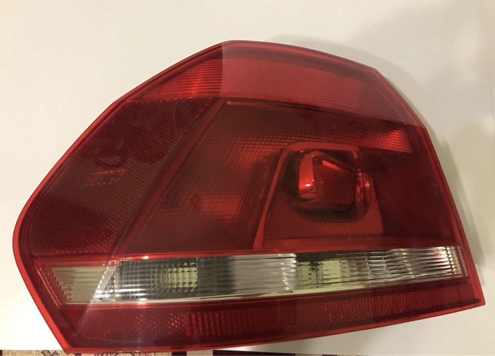 Фонарь ліхтар стопи задня фара задні passat b7 b8 USA США Америка NMS