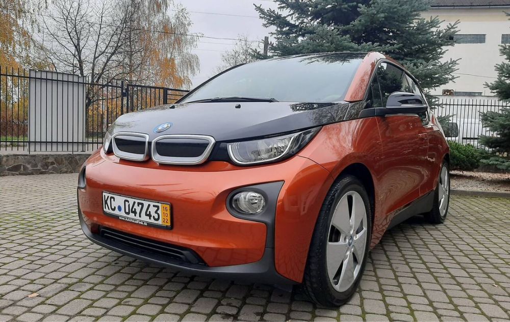 BMW I3 2015 елктромобіль 140 км