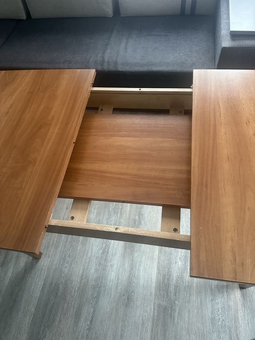 Sprzedam rozkladany stół 140/180x80