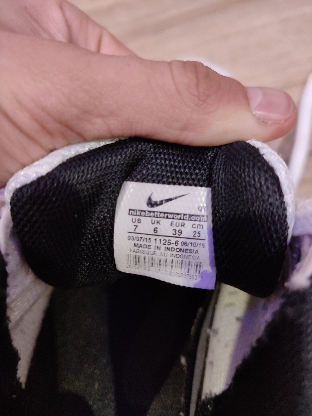 Кросівки білі Nike 39 розмір