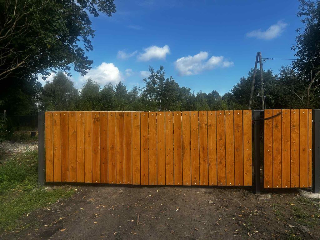 Bramy stalowo-drewniane na wymiar – solidne, trwałe, estetyczne!