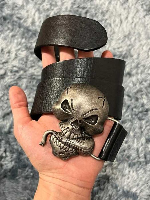 Skórzany Pasek z Czaszką