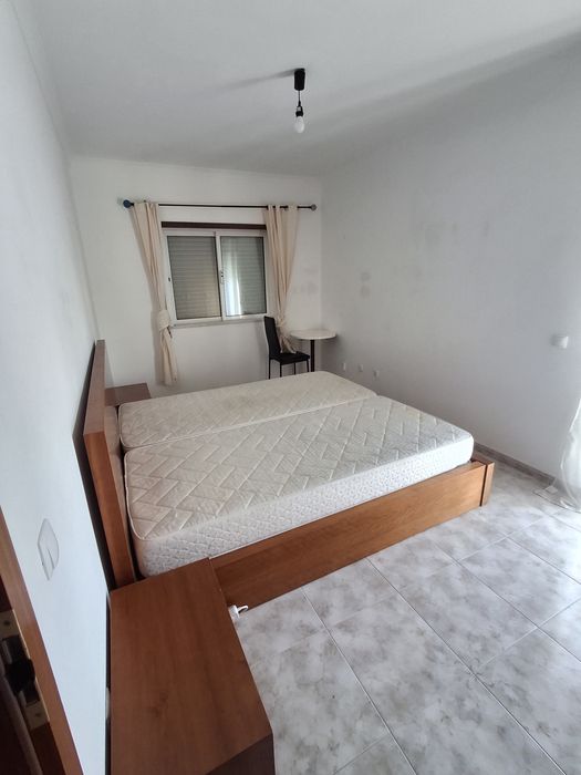 Quarto com casa de banho privativo