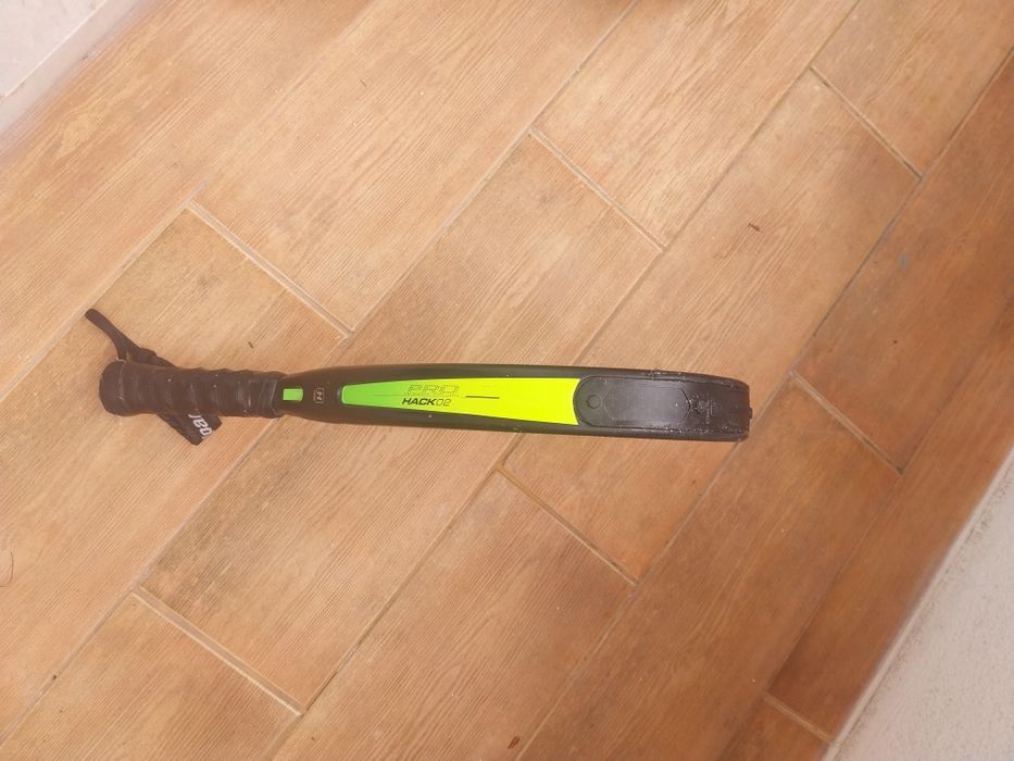 Raquete de Padel Bullpadel usada