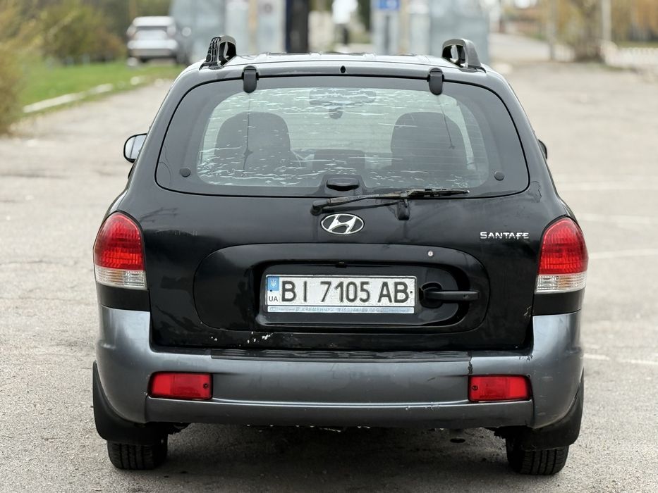 Hyudai Santa Fe в гарному стані