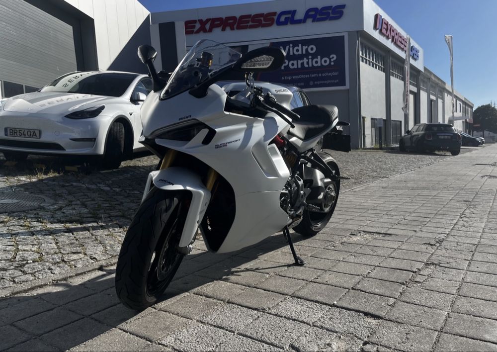 Ducati Supersport 950