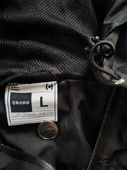 Чорний анорак CROPP