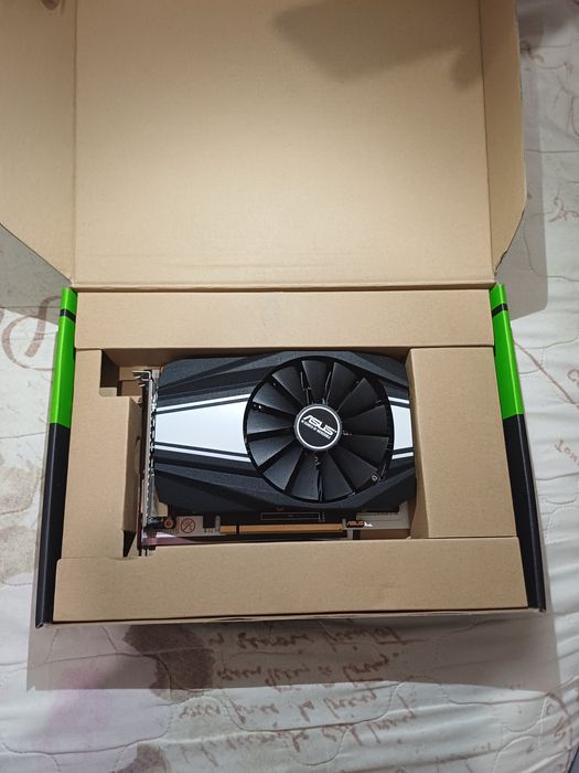Продам видео карту ASUS PHOENIX GEFORCE GTX 1650 SUPER 4 GB.