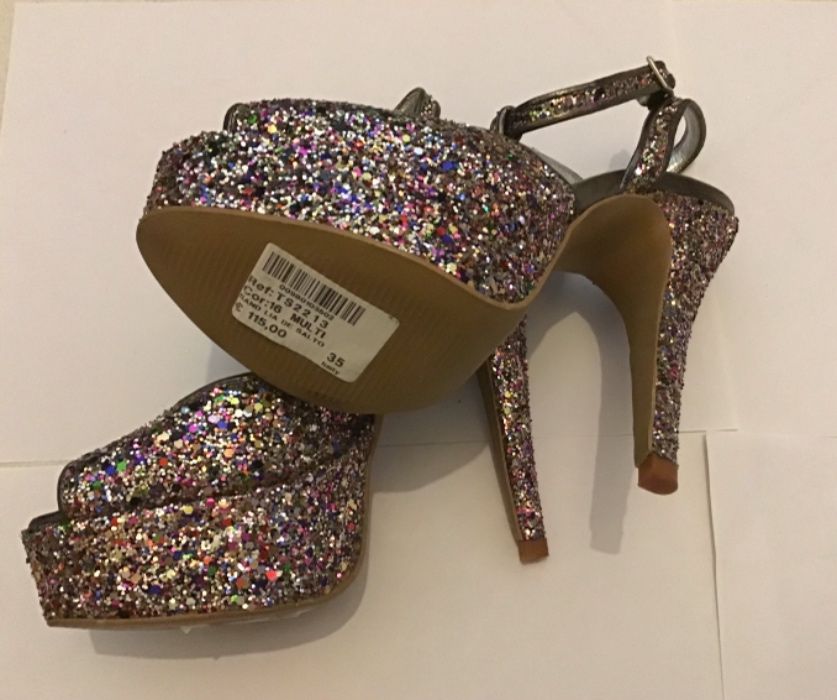 Sandálias de salto haity