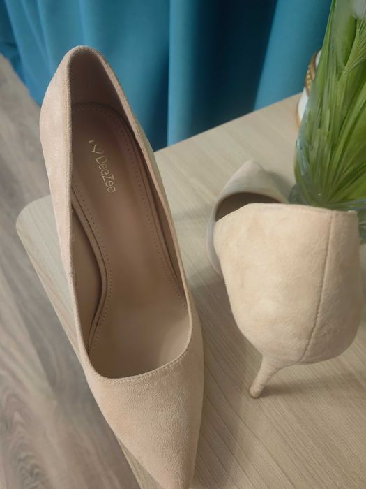 Туфлі беж DeeZee 39