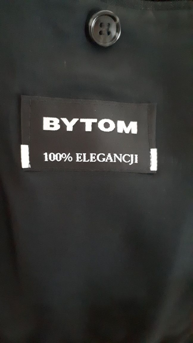 Garnitur męski w bardzo dobrym stanie
