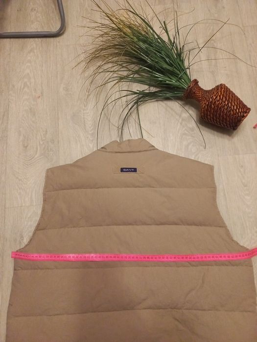 Пуховая жилетка безрукавка  ,, Gant,, р.L-XL