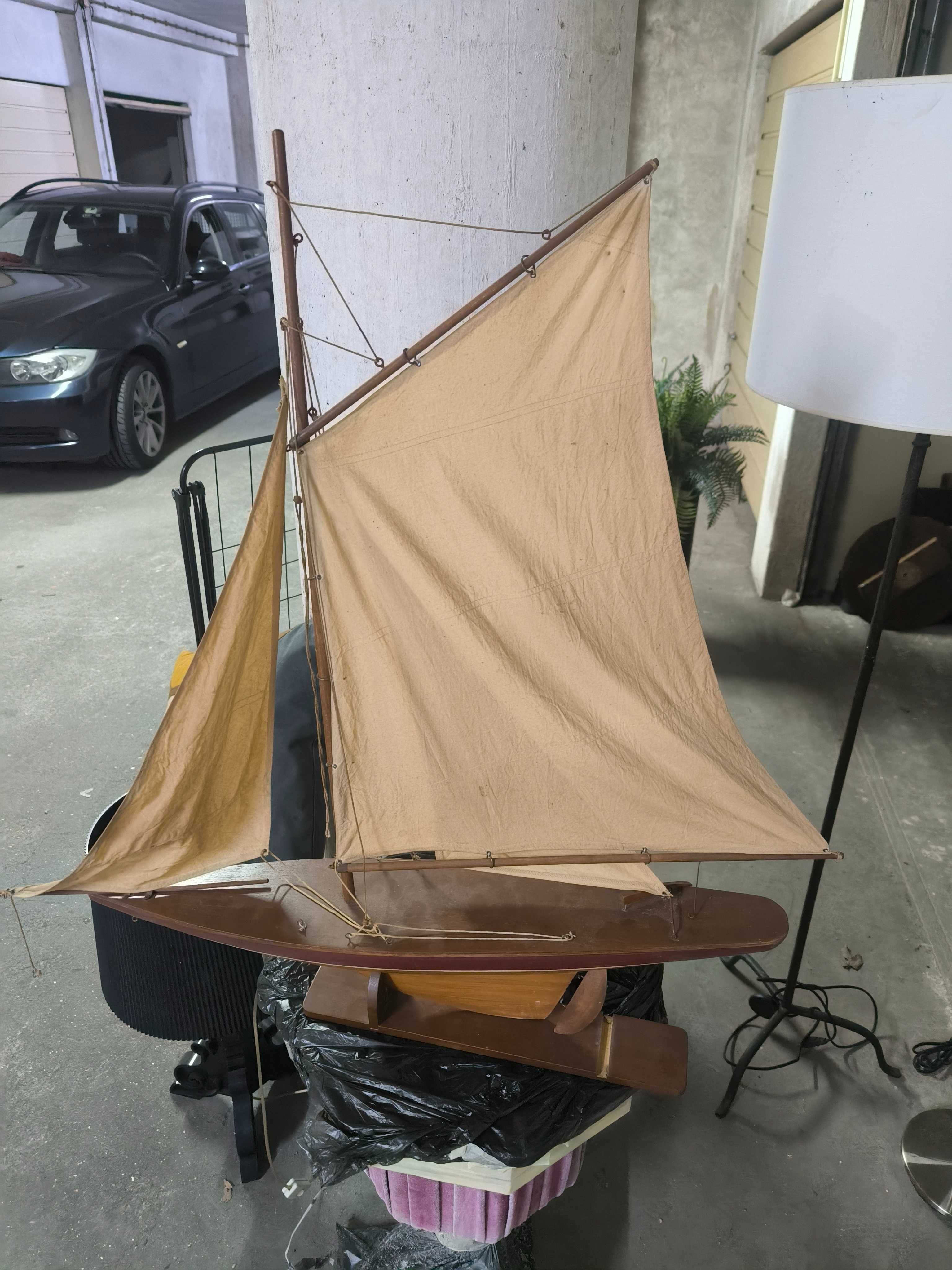 Barco de madeira