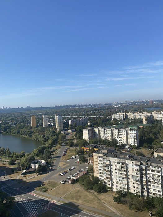 Продам 2 уровневую квартиру З комнаты