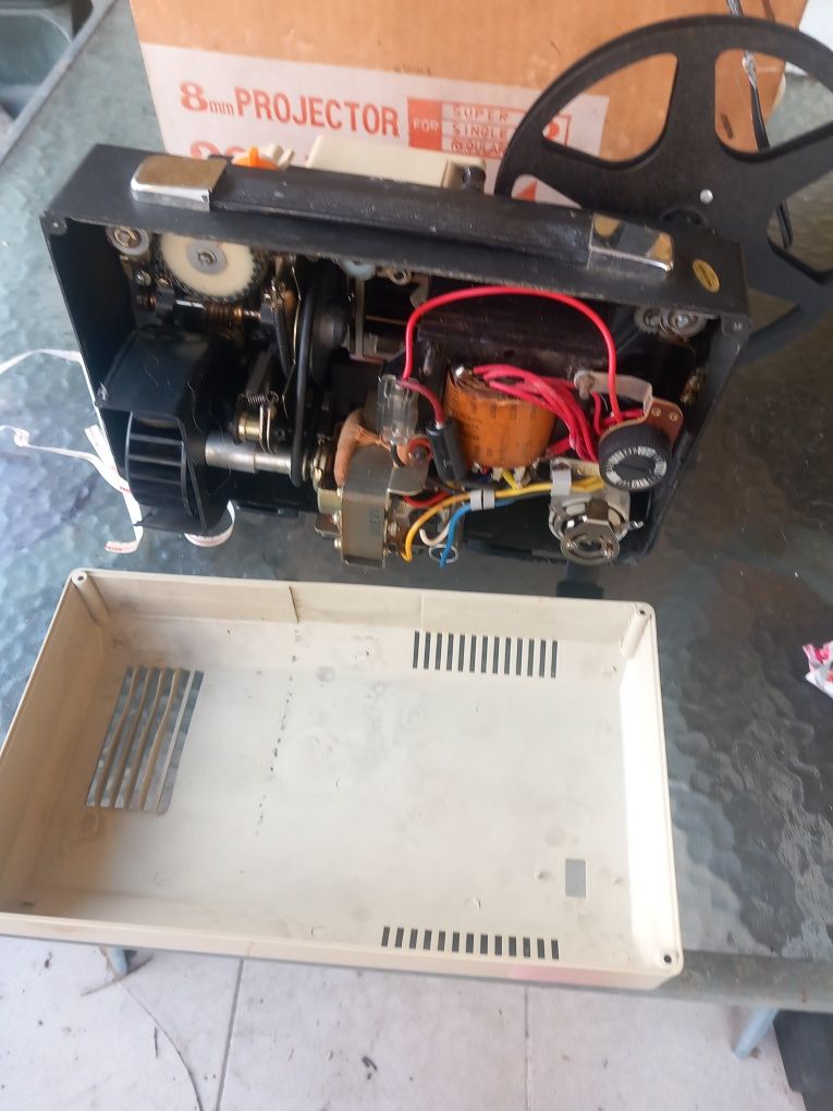 Máquina de filmar e projector