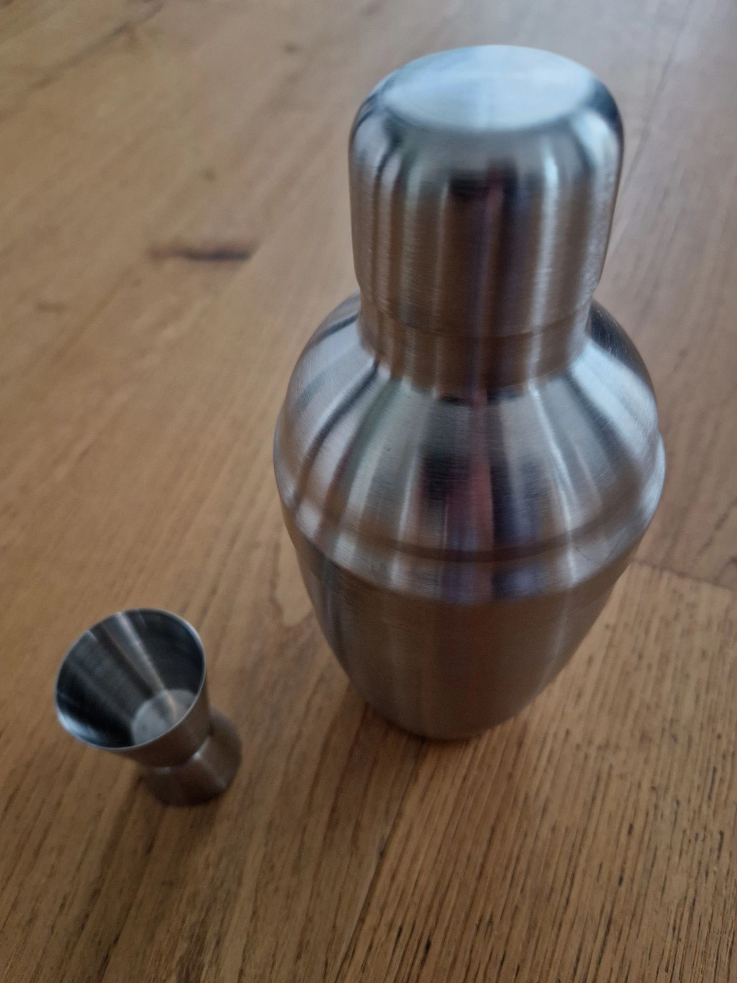 Shaker IKEA + miarka barmanska