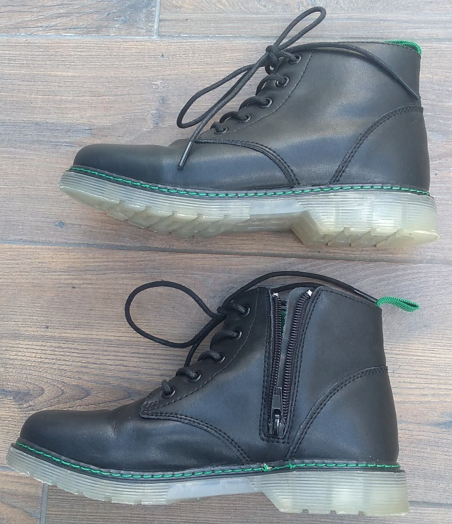 Reserved buty skórzane chłopięce trapery rozmiar 34, jak Martensy