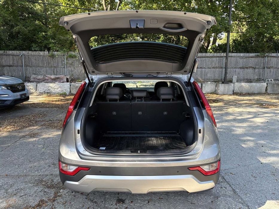 2023 Kia Niro EX