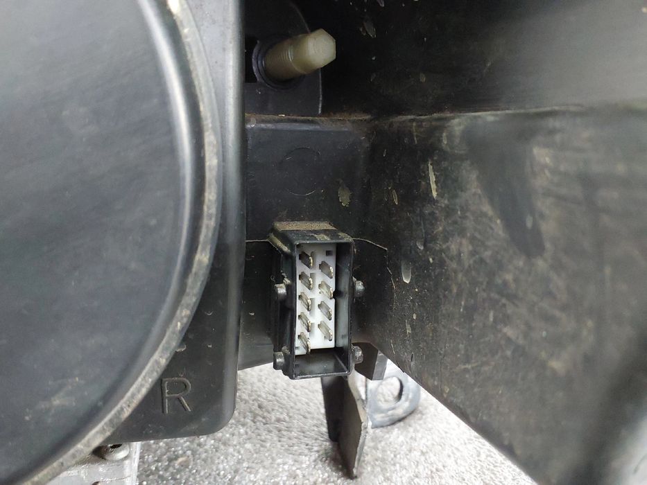 Ótica / farol direita PEUGEOT 407 SW (6E_)