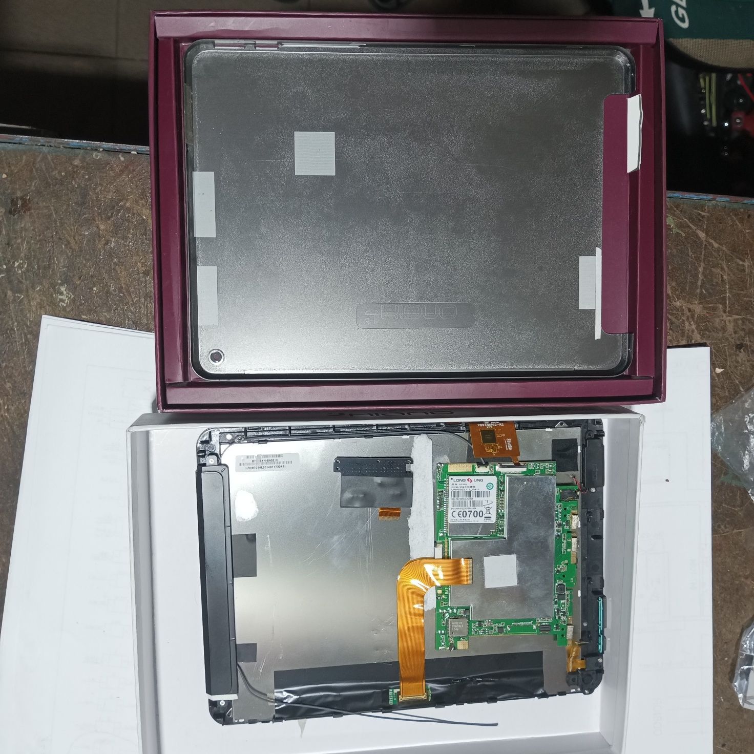 Tablet Kiano uszkodzony
