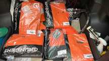Roupa GRUNDENS NOVA * casacos * amorak* calcas* etc