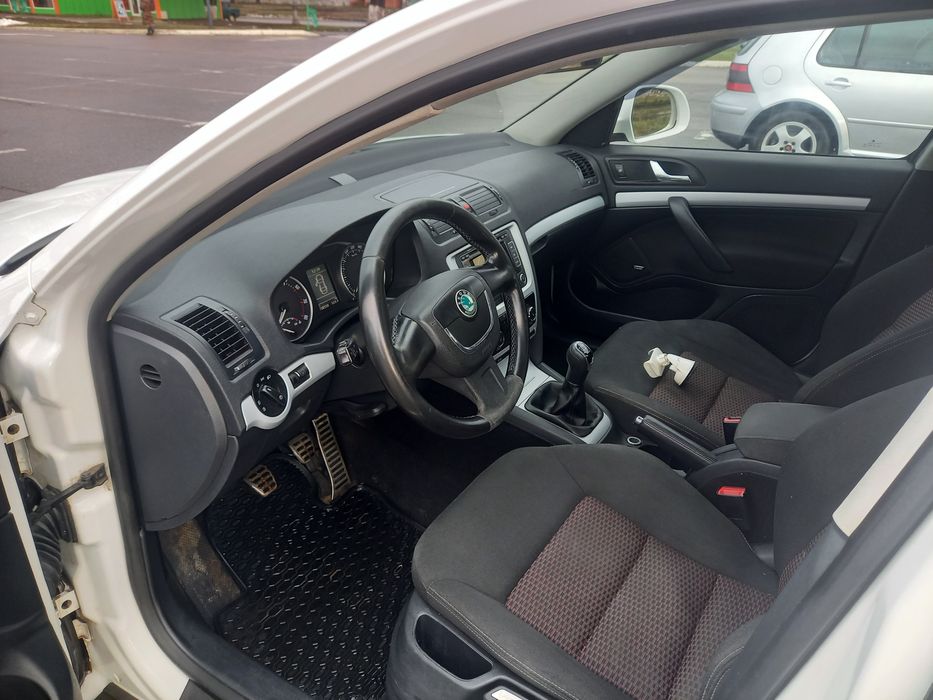 Продам шкода октавіа 2010 рік